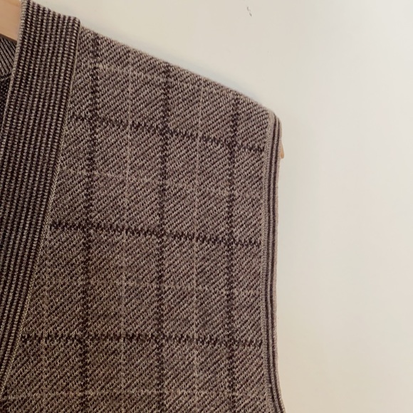Wool Vest - Picture 4 of 7